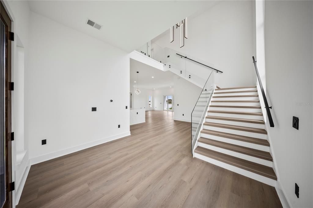 For Sale: $1,297,000 (4 beds, 5 baths, 3526.67 Square Feet)