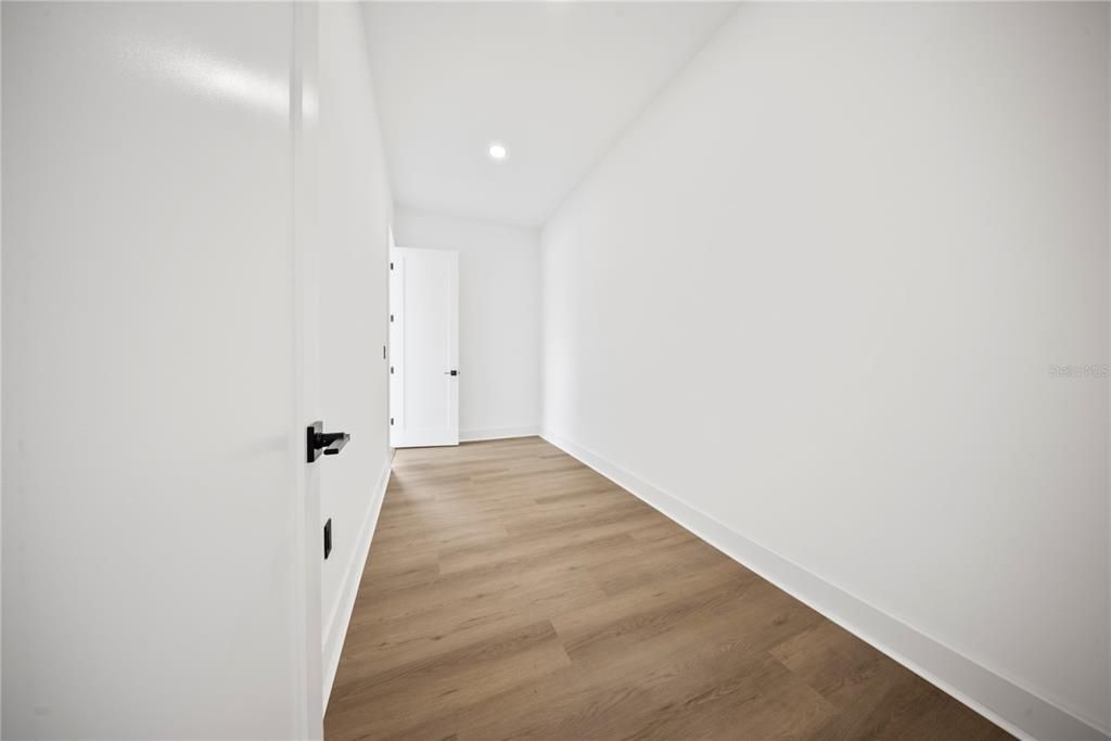 For Sale: $1,297,000 (4 beds, 5 baths, 3526.67 Square Feet)