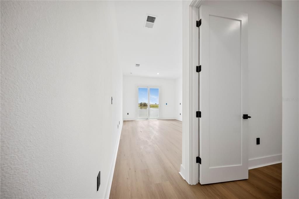 For Sale: $1,297,000 (4 beds, 5 baths, 3526.67 Square Feet)