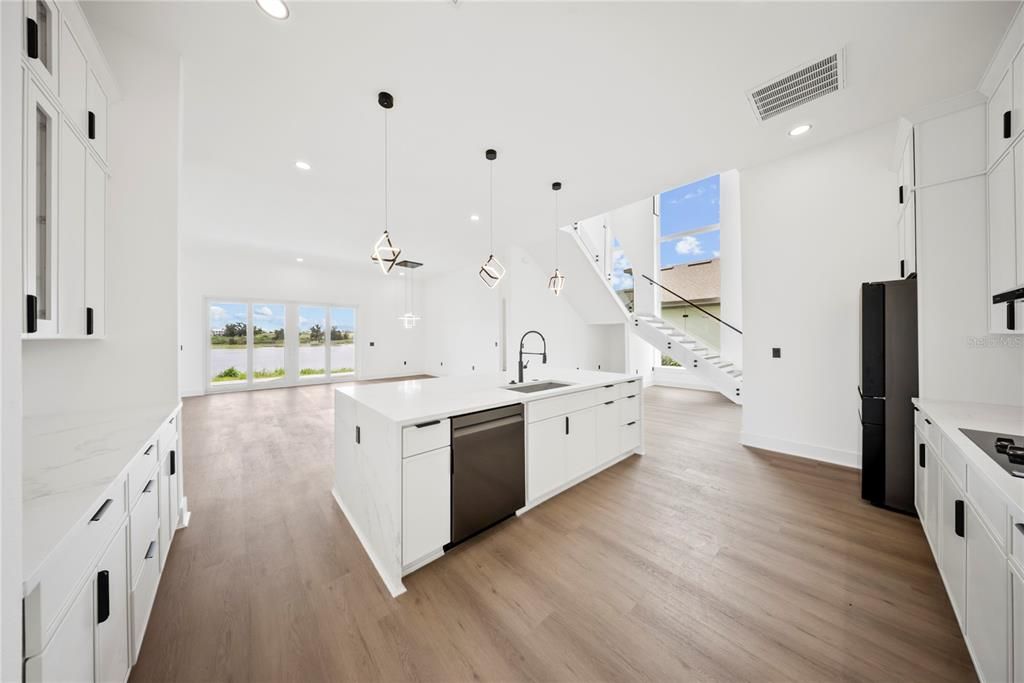 For Sale: $1,297,000 (4 beds, 5 baths, 3526.67 Square Feet)