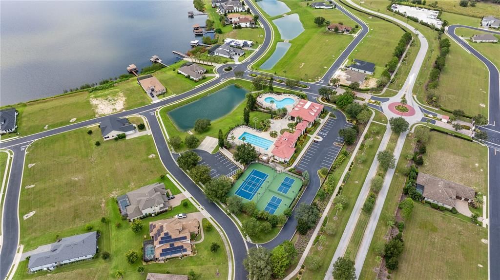 For Sale: $1,297,000 (4 beds, 5 baths, 3526.67 Square Feet)