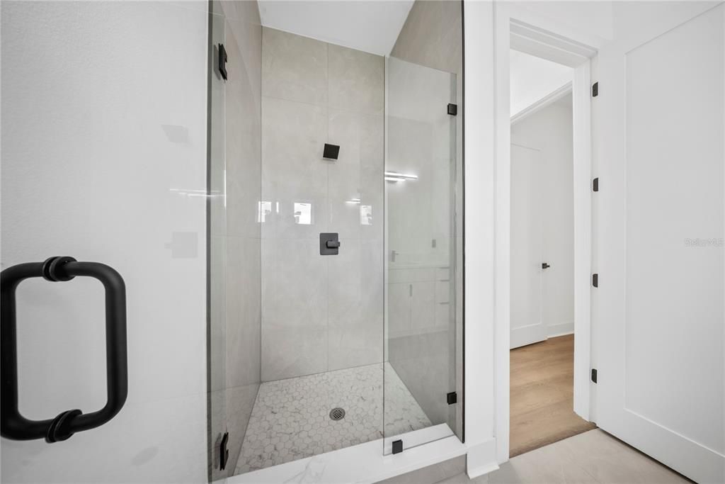 For Sale: $1,297,000 (4 beds, 5 baths, 3526.67 Square Feet)