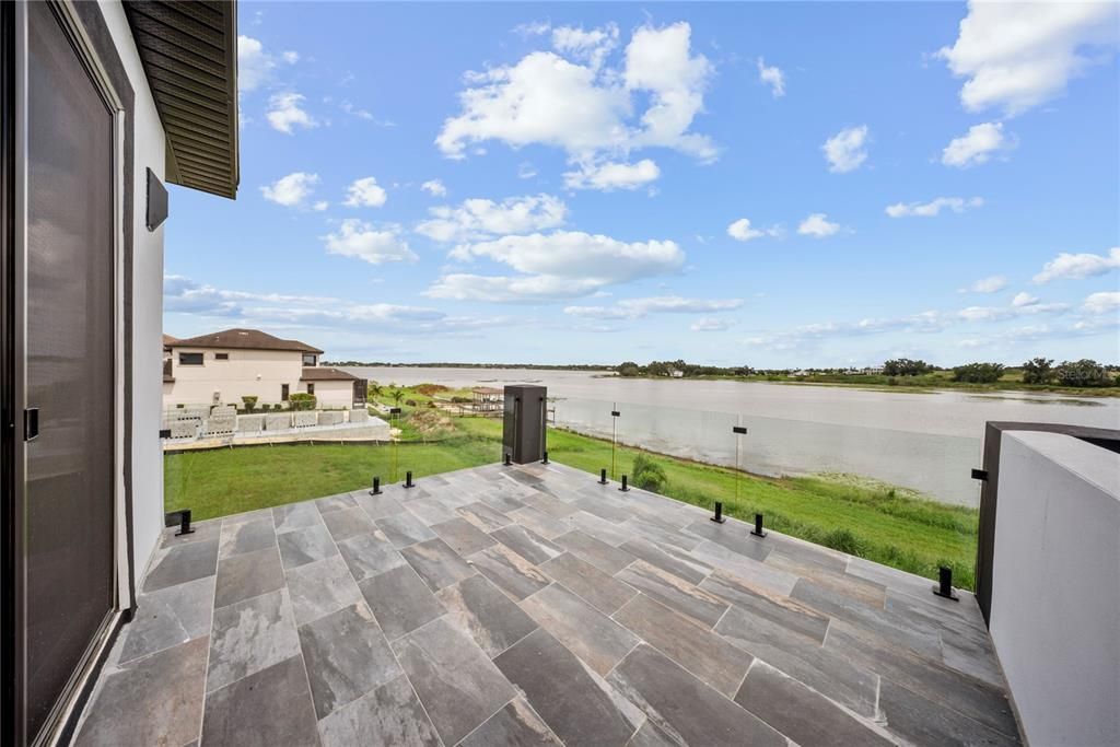 For Sale: $1,297,000 (4 beds, 5 baths, 3526.67 Square Feet)