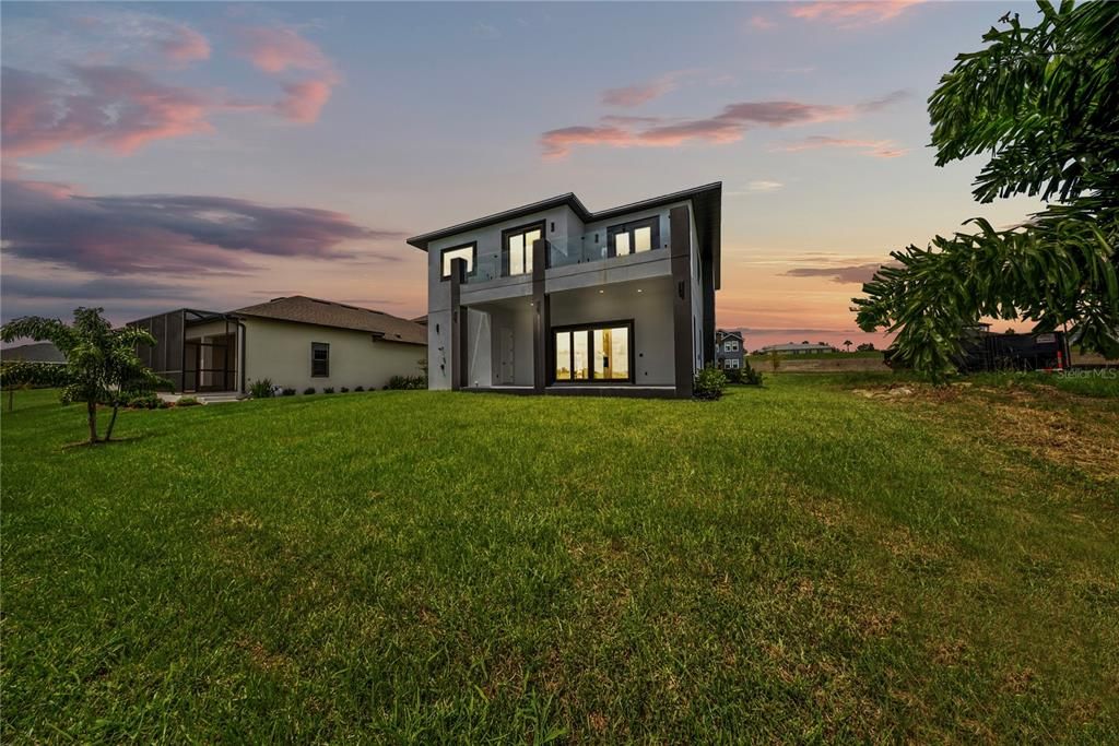 For Sale: $1,297,000 (4 beds, 5 baths, 3526.67 Square Feet)