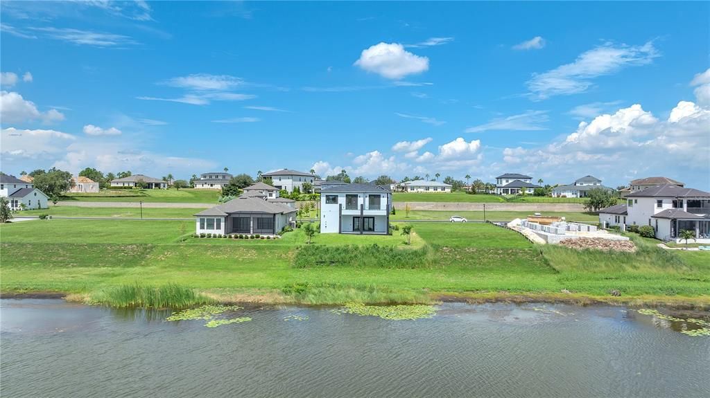 For Sale: $1,297,000 (4 beds, 5 baths, 3526.67 Square Feet)