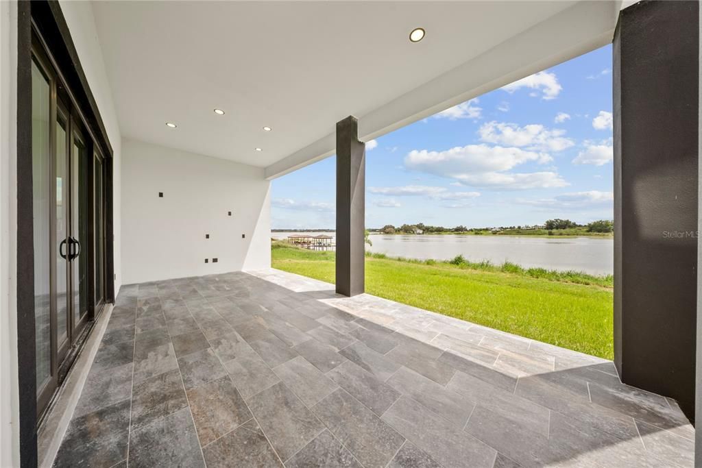 For Sale: $1,297,000 (4 beds, 5 baths, 3526.67 Square Feet)