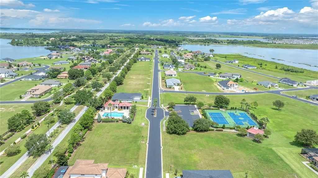 For Sale: $1,297,000 (4 beds, 5 baths, 3526.67 Square Feet)