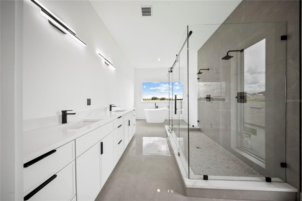 For Sale: $1,297,000 (4 beds, 5 baths, 3526.67 Square Feet)