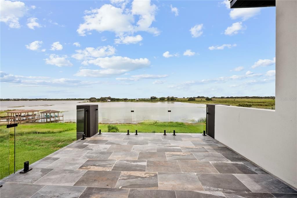 For Sale: $1,297,000 (4 beds, 5 baths, 3526.67 Square Feet)