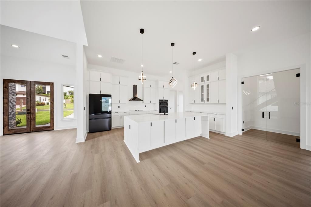 For Sale: $1,297,000 (4 beds, 5 baths, 3526.67 Square Feet)