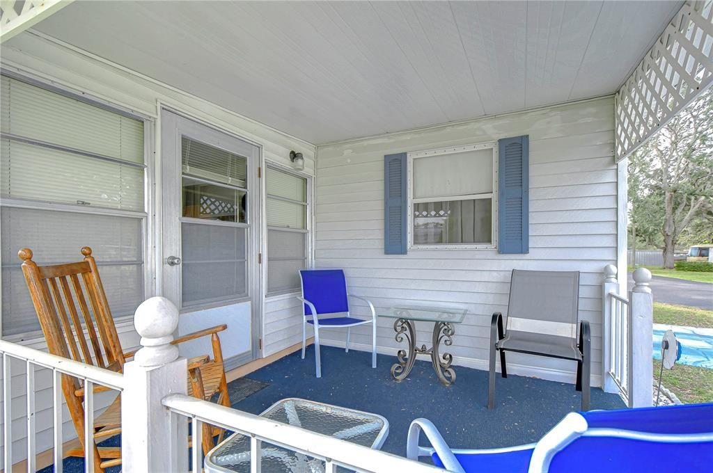 На продажу: $74,900 (3 спален, 1 ванн, 964 Квадратных фут)