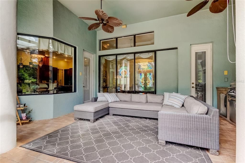 En Venta: $845,000 (3 camas, 3 baños, 3111 Pies cuadrados)