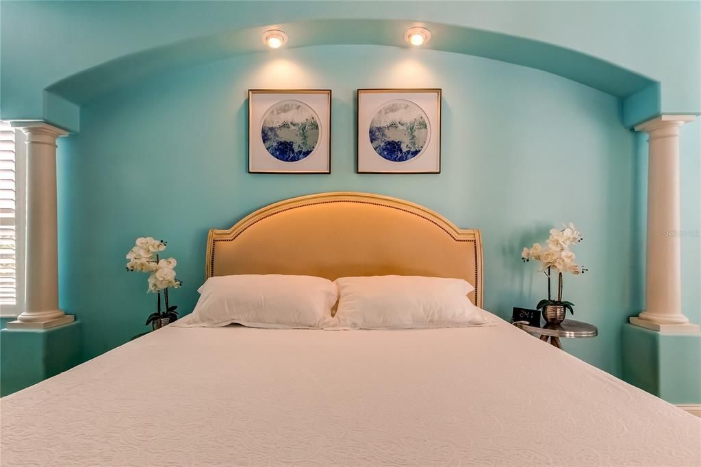 En Venta: $845,000 (3 camas, 3 baños, 3111 Pies cuadrados)