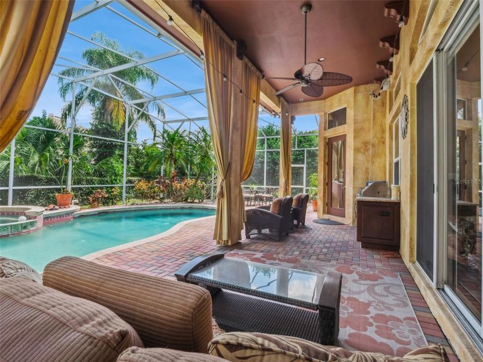 En Venta: $1,000,000 (4 camas, 4 baños, 3603 Pies cuadrados)