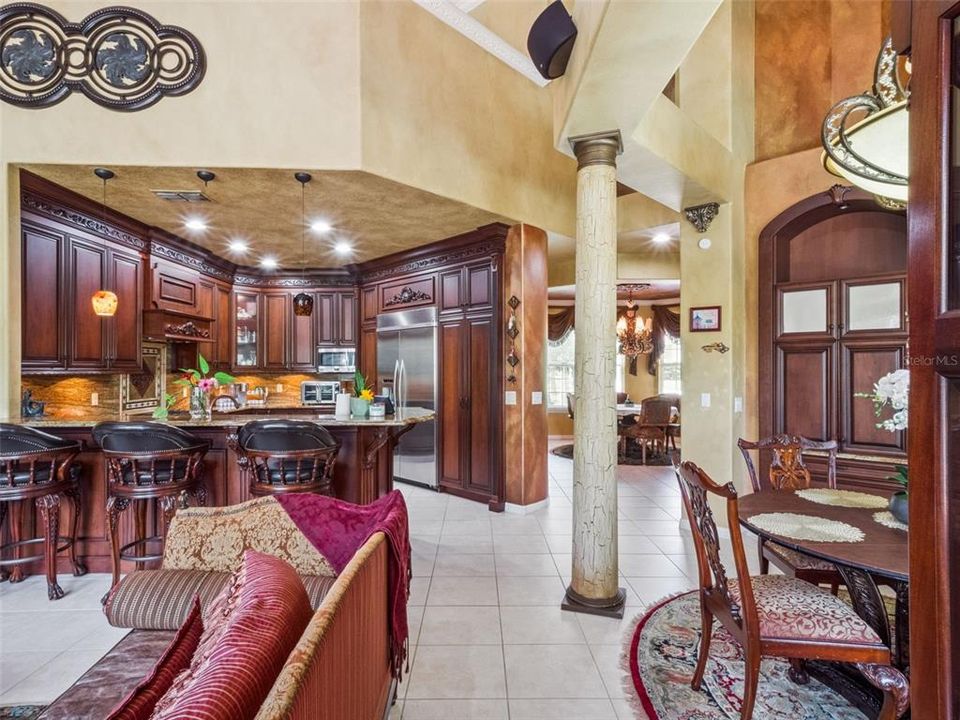 En Venta: $1,000,000 (4 camas, 4 baños, 3603 Pies cuadrados)