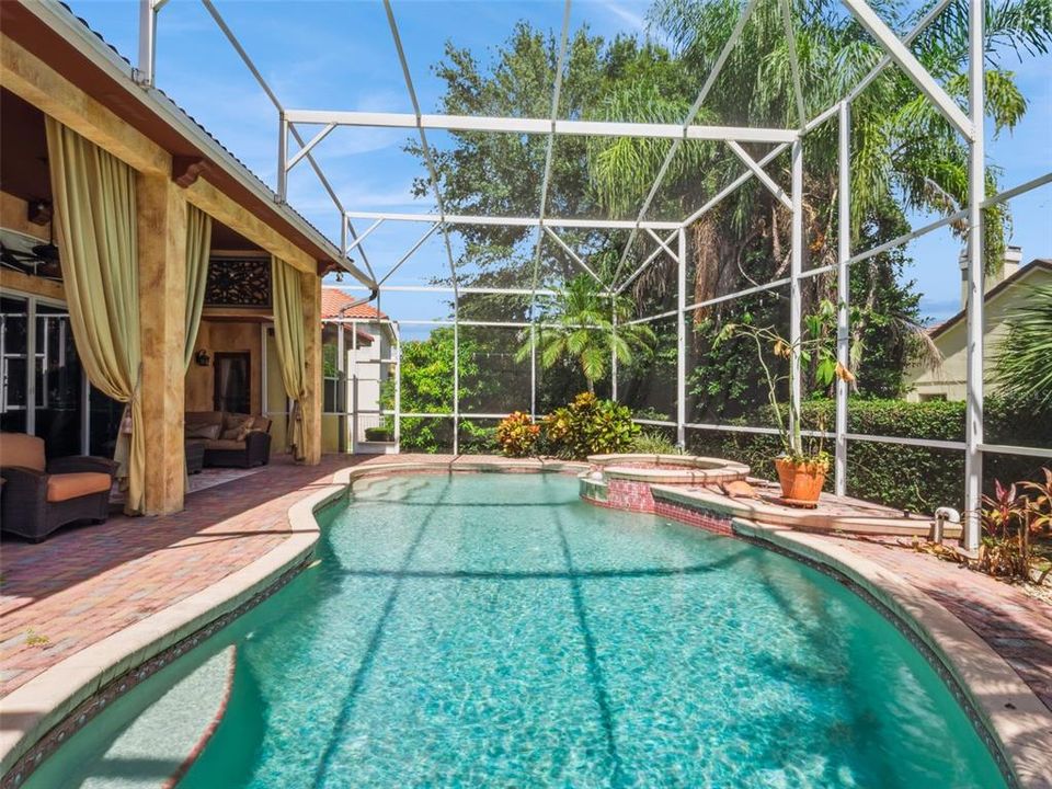 En Venta: $1,000,000 (4 camas, 4 baños, 3603 Pies cuadrados)