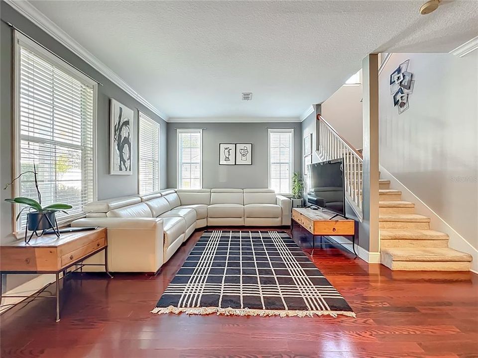 En Venta: $549,900 (3 camas, 2 baños, 1660 Pies cuadrados)