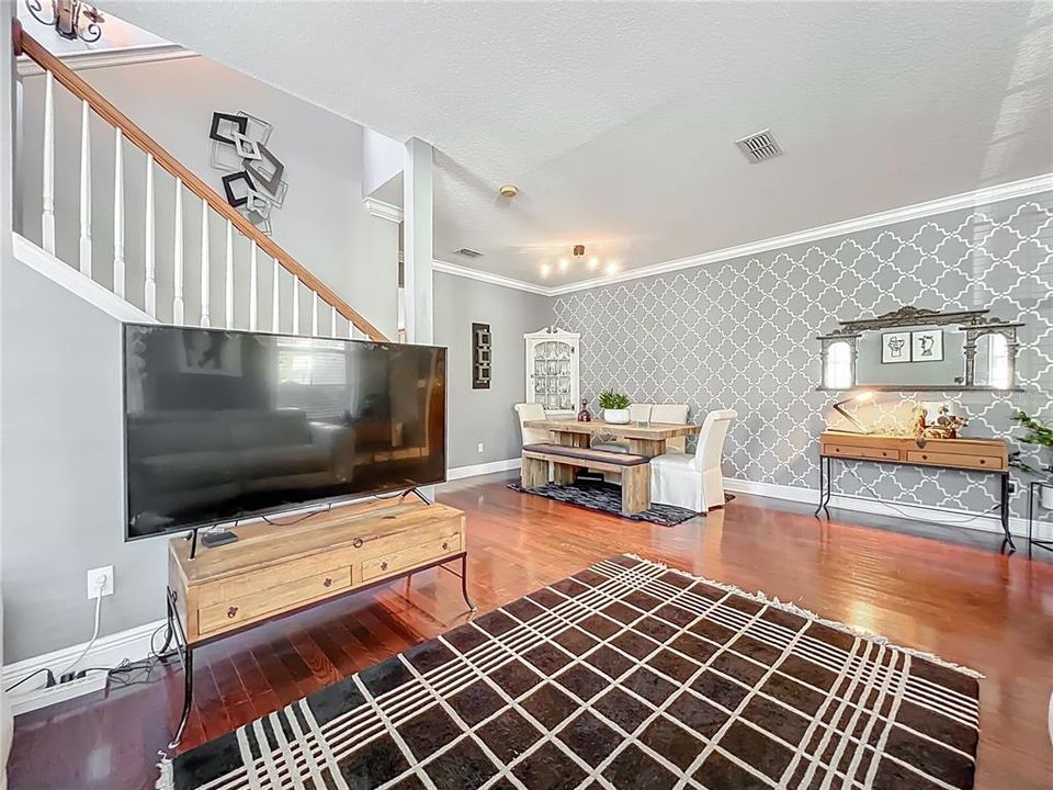 En Venta: $549,900 (3 camas, 2 baños, 1660 Pies cuadrados)