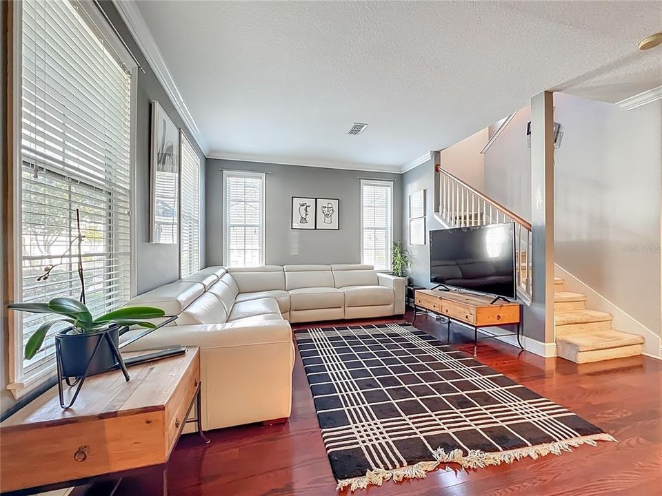 En Venta: $549,900 (3 camas, 2 baños, 1660 Pies cuadrados)