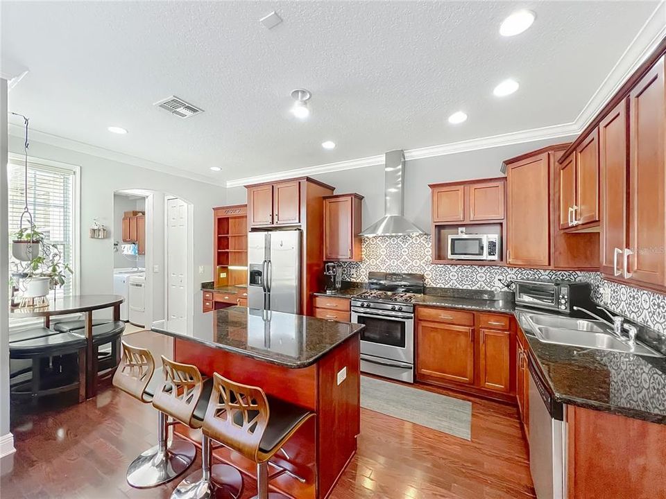 En Venta: $549,900 (3 camas, 2 baños, 1660 Pies cuadrados)