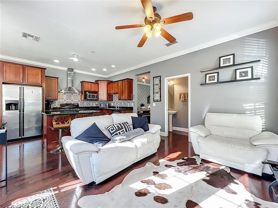 En Venta: $549,900 (3 camas, 2 baños, 1660 Pies cuadrados)