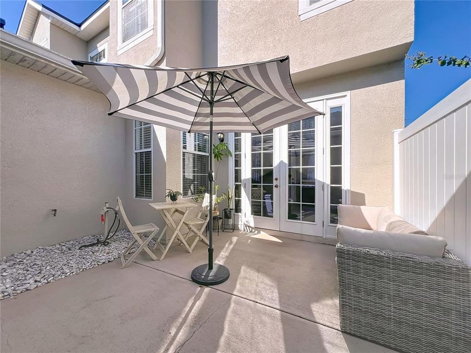 En Venta: $549,900 (3 camas, 2 baños, 1660 Pies cuadrados)