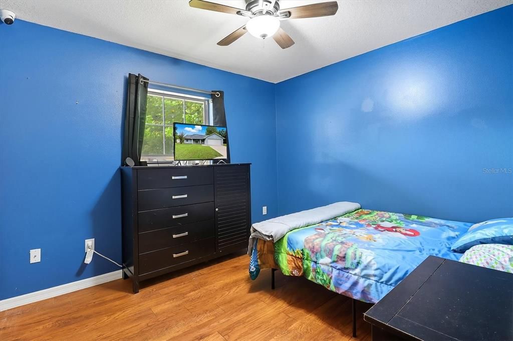 Active With Contract: $242,500 (3 beds, 2 baths, 1435 Square Feet)