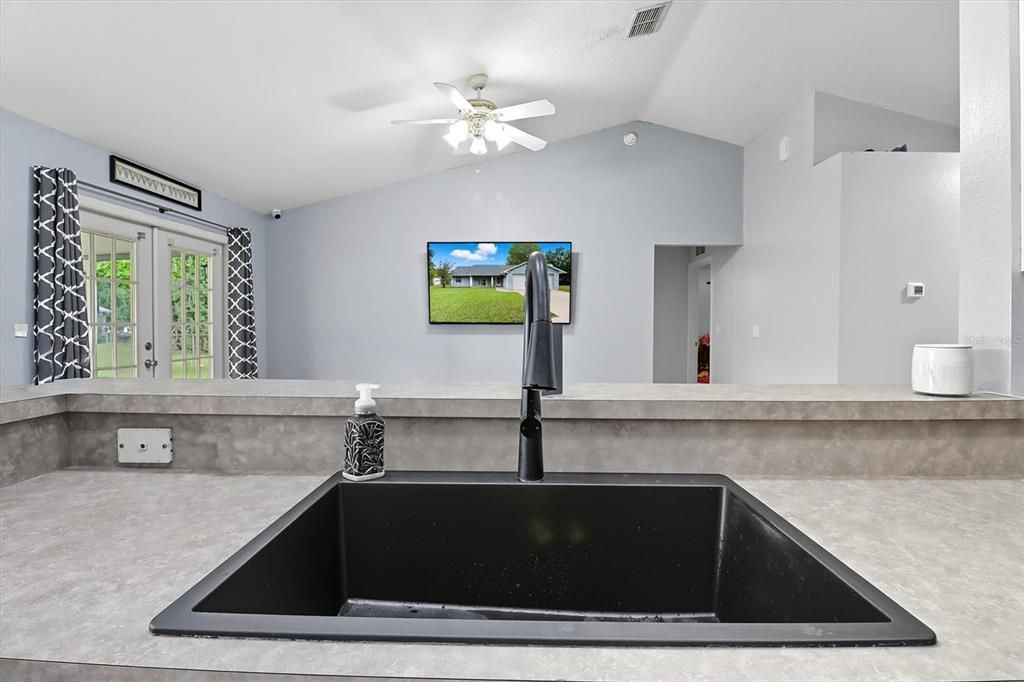 Active With Contract: $242,500 (3 beds, 2 baths, 1435 Square Feet)