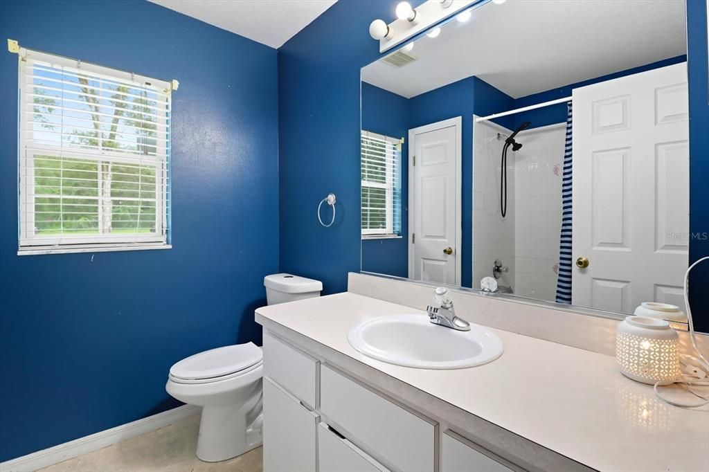 Active With Contract: $242,500 (3 beds, 2 baths, 1435 Square Feet)