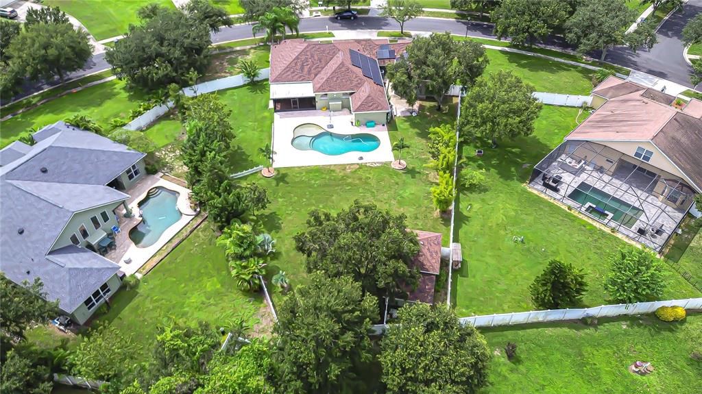 Под контрактом: $625,000 (4 спален, 2 ванн, 2217 Квадратных фут)