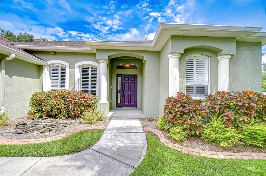 Под контрактом: $625,000 (4 спален, 2 ванн, 2217 Квадратных фут)