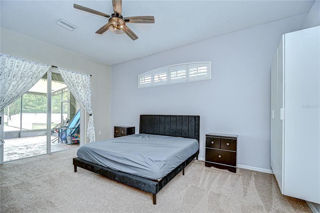 Под контрактом: $625,000 (4 спален, 2 ванн, 2217 Квадратных фут)