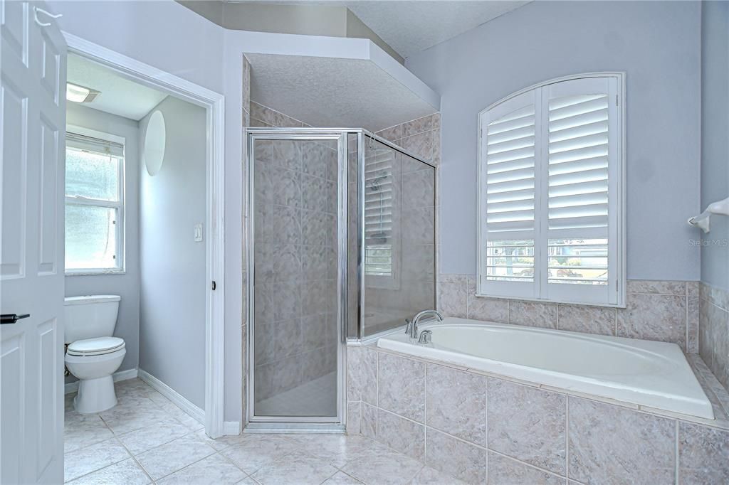 Под контрактом: $625,000 (4 спален, 2 ванн, 2217 Квадратных фут)