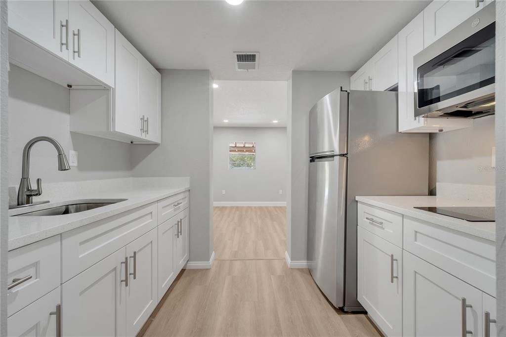 В аренду: $4,000 (4 спален, 3 ванн, 1686 Квадратных фут)