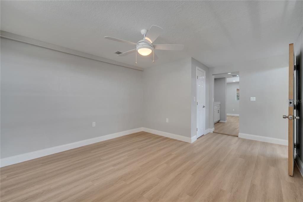 В аренду: $4,000 (4 спален, 3 ванн, 1686 Квадратных фут)