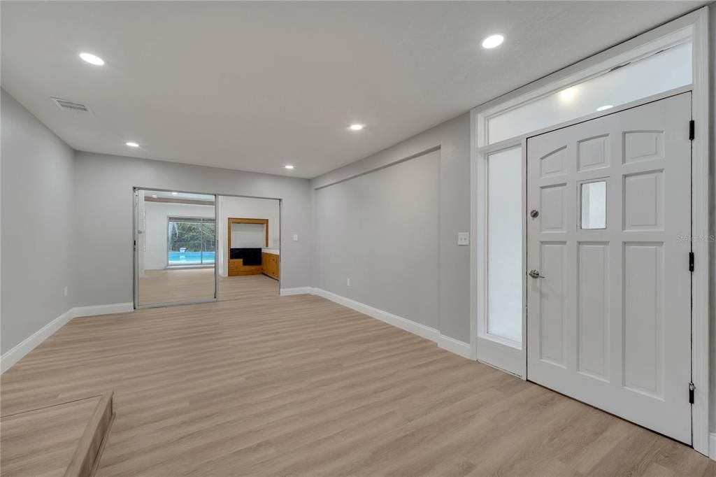 В аренду: $4,000 (4 спален, 3 ванн, 1686 Квадратных фут)