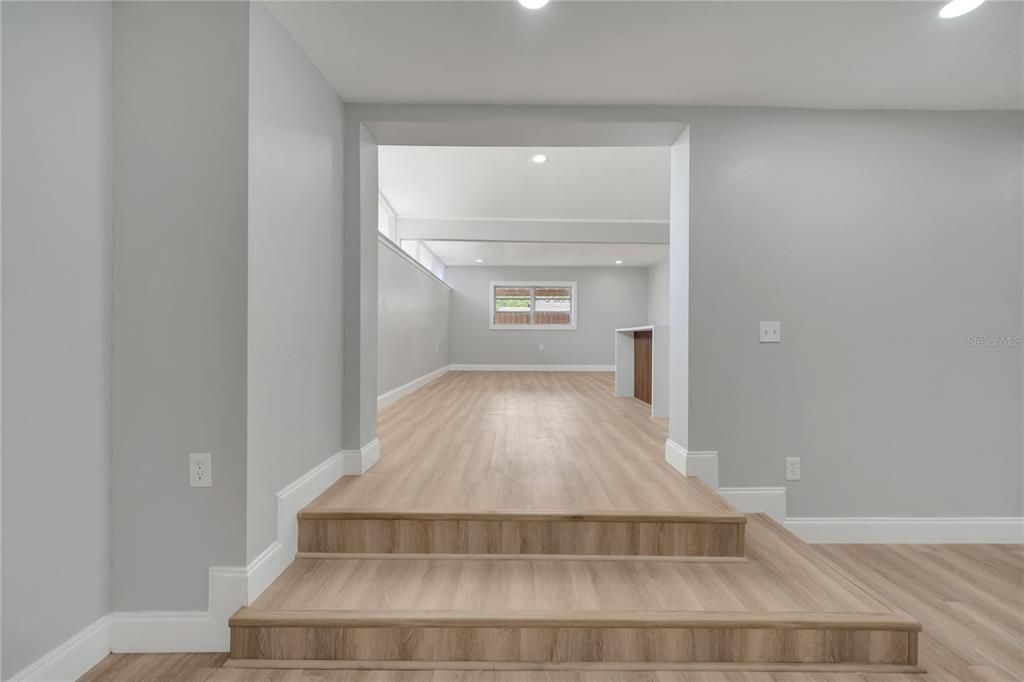 В аренду: $4,000 (4 спален, 3 ванн, 1686 Квадратных фут)