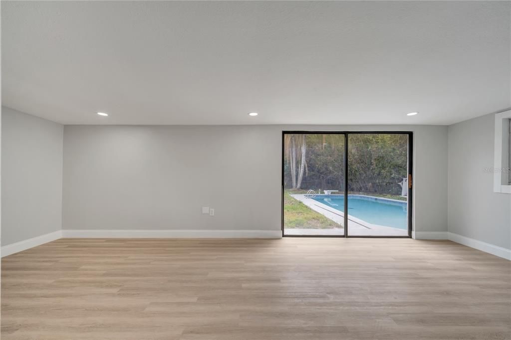 В аренду: $4,000 (4 спален, 3 ванн, 1686 Квадратных фут)