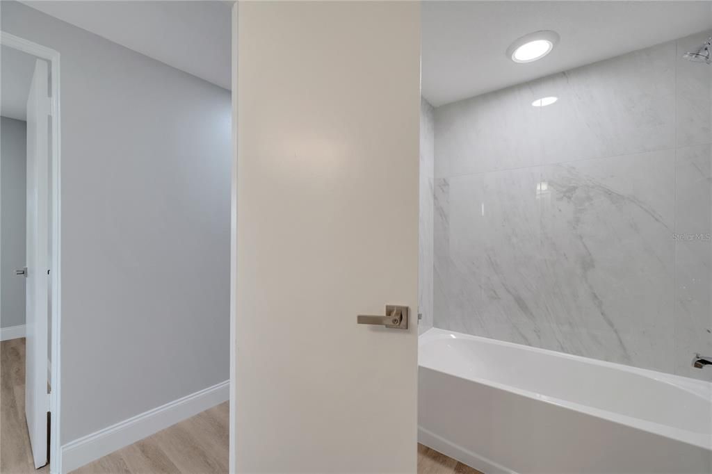 В аренду: $4,000 (4 спален, 3 ванн, 1686 Квадратных фут)