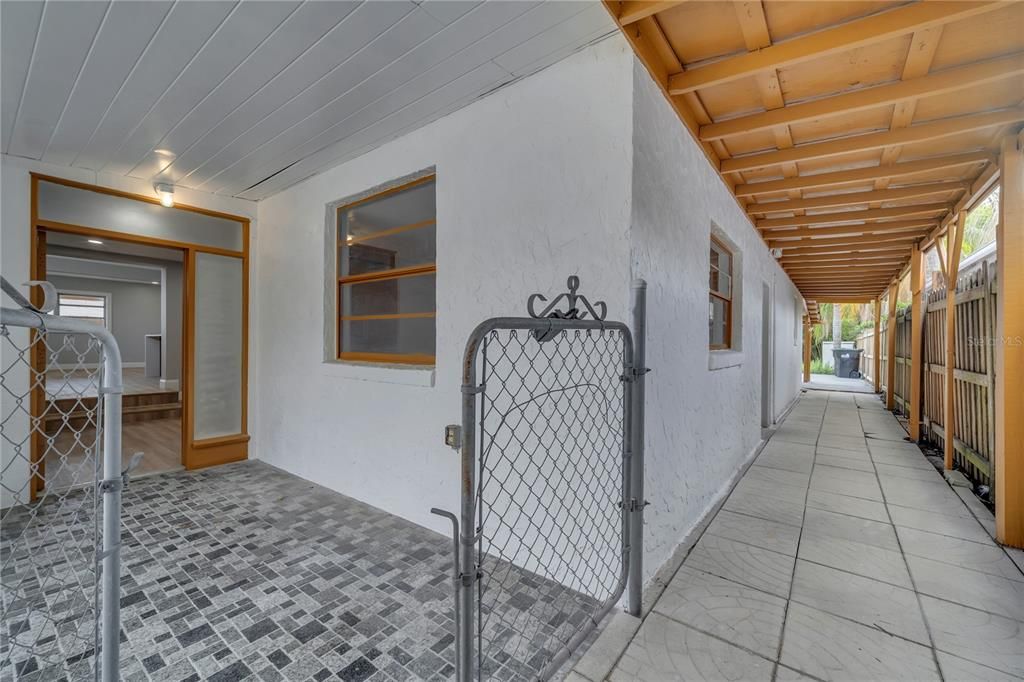 В аренду: $4,000 (4 спален, 3 ванн, 1686 Квадратных фут)