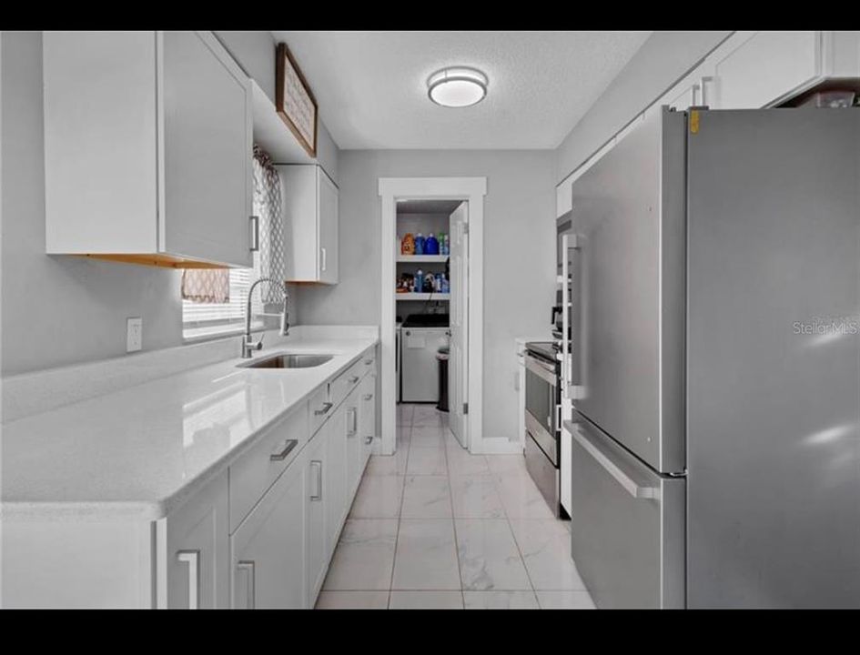 For Sale: $355,000 (3 beds, 1 baths, 1186 Square Feet)