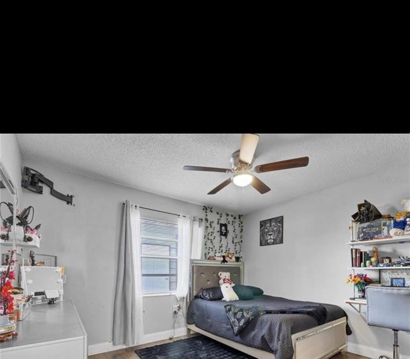 For Sale: $355,000 (3 beds, 1 baths, 1186 Square Feet)