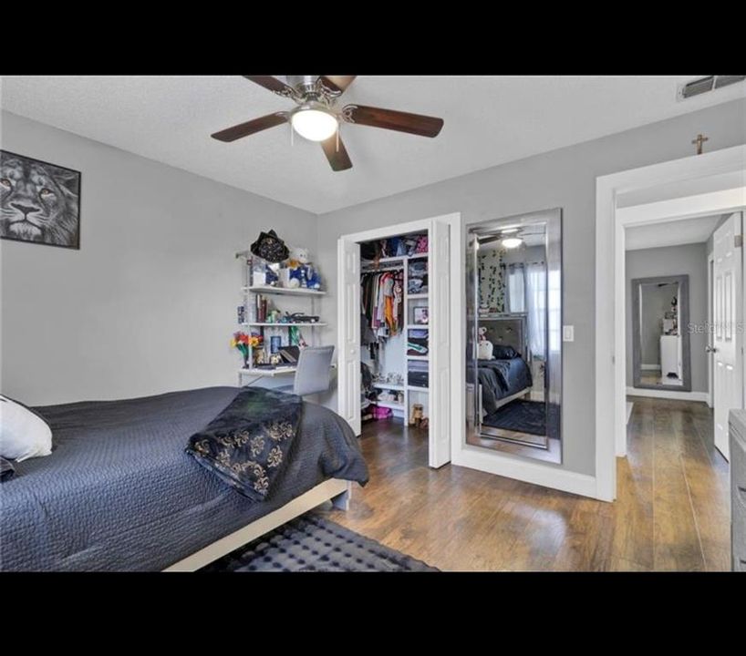 For Sale: $355,000 (3 beds, 1 baths, 1186 Square Feet)