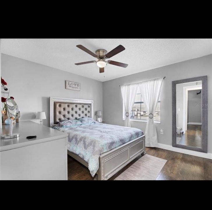 For Sale: $355,000 (3 beds, 1 baths, 1186 Square Feet)