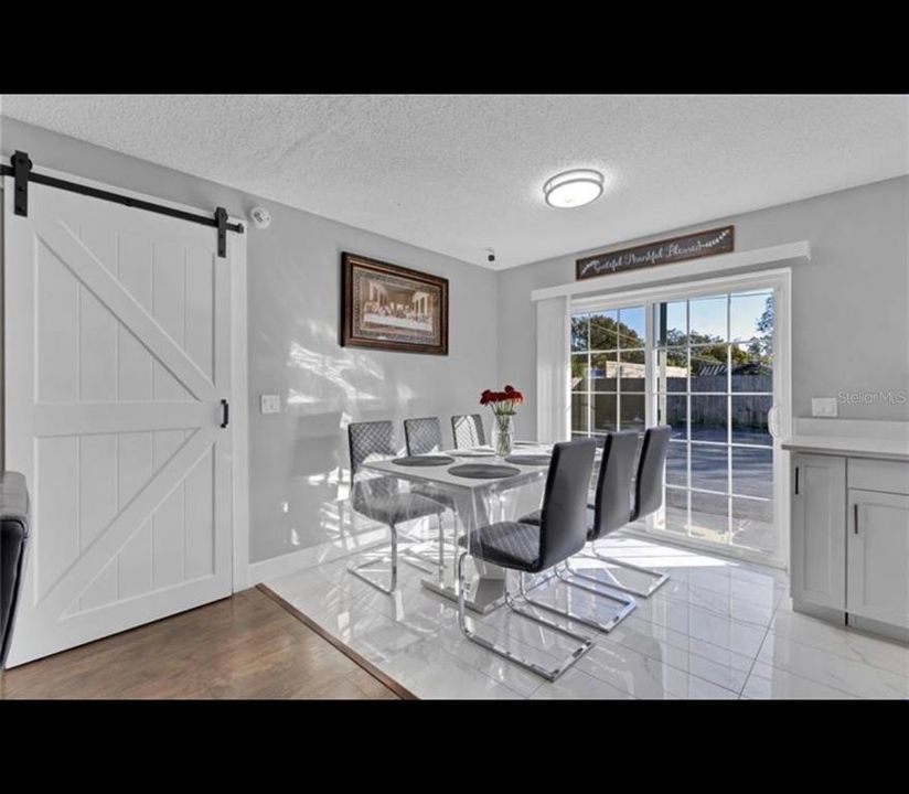 For Sale: $355,000 (3 beds, 1 baths, 1186 Square Feet)