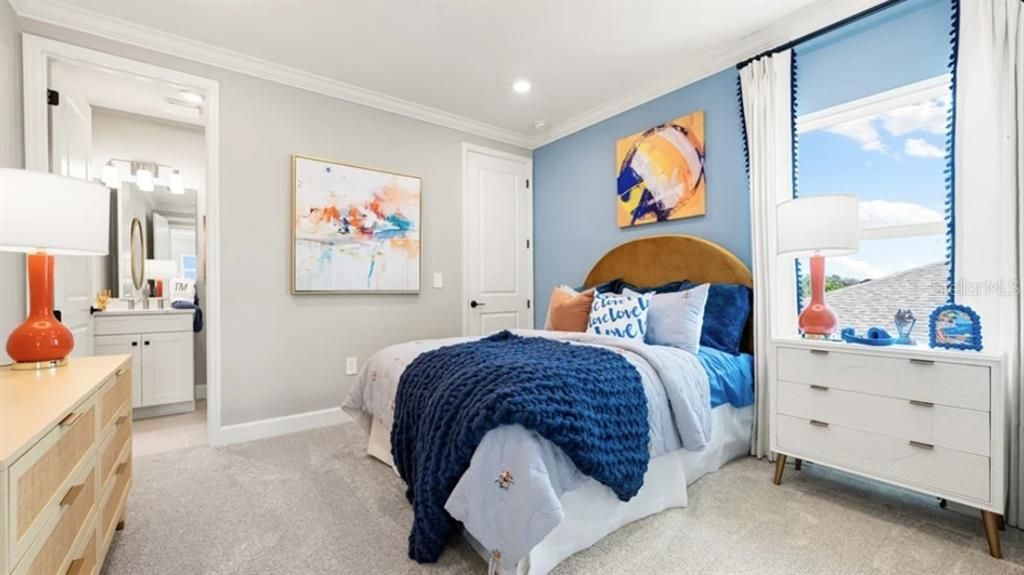 For Sale: $999,000 (5 beds, 4 baths, 3835 Square Feet)