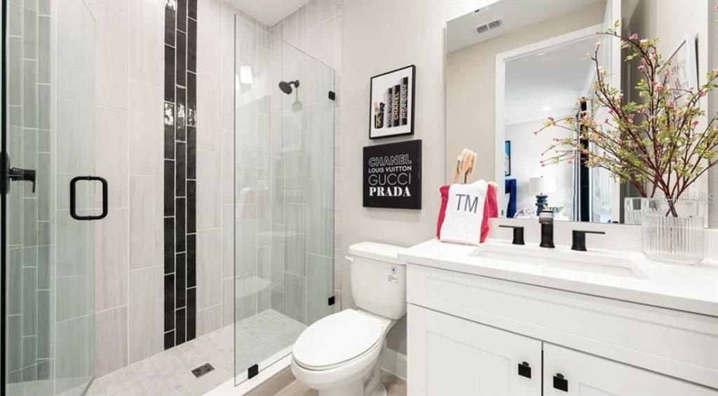 For Sale: $999,000 (5 beds, 4 baths, 3835 Square Feet)