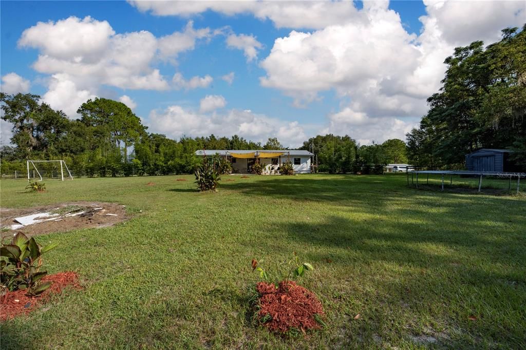 For Sale: $254,900 (3 beds, 1 baths, 1008 Square Feet)