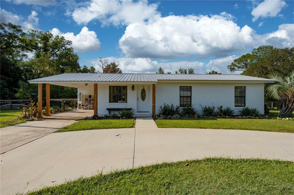 For Sale: $254,900 (3 beds, 1 baths, 1008 Square Feet)