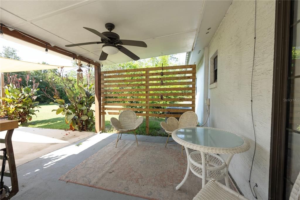 For Sale: $254,900 (3 beds, 1 baths, 1008 Square Feet)